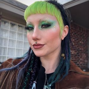 Meet your Posher, Zoe